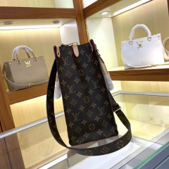 Louis Vuitton Сумка на плечо сумка-рюкзак